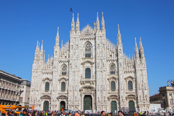 意乙巴里队客场0-5惨败，在返程航班上球迷与球员发生冲突（意乙巴里客场0比5大败，返程航班上球迷与球员爆发冲突）