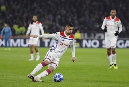 张琳艳身穿阿根廷2026世界杯球衣：期待在美加墨见到梅西（张琳艳穿阿根廷2026世界杯战袍：盼在美加墨与梅西相遇）