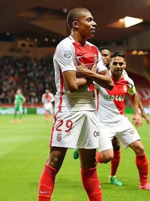 佩蒂特：若巴萨抛出橄榄枝，阿尔特塔可能会被诱惑回到西班牙（佩蒂特：若巴萨发出邀请，阿尔特塔或将心动重返西班牙）