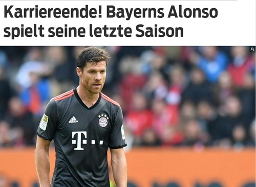 1996年，55岁的贝利还在踢足球（1996年，55岁的贝利依旧征战绿茵场）