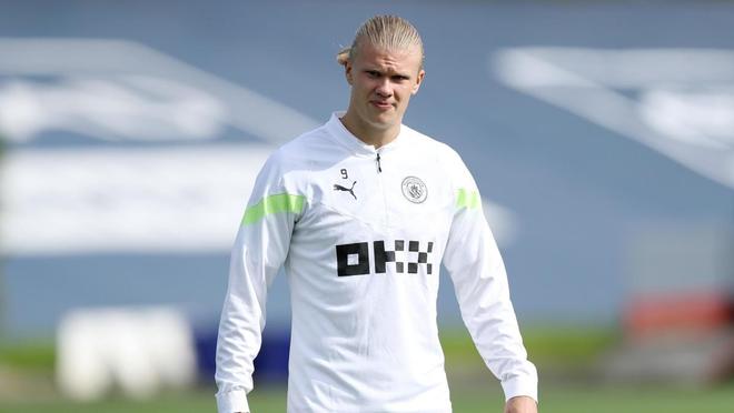 邮报：赫尔城客战斯托克城绝杀后挑衅主场球迷，引发双方冲突（邮报：赫尔城客场绝杀后挑衅斯托克城球迷，双方爆发冲突）