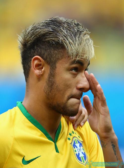 斯基拉：英超俱乐部想签圣地亚哥-卡斯特罗，但博洛尼亚不想卖（斯基拉：多家英超队有意圣地亚哥-卡斯特罗，博洛尼亚无意放人）