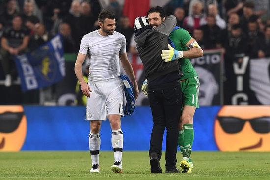 TA：图赫尔战术实验喜忧参半，贝林厄姆主导进攻渐入佳境