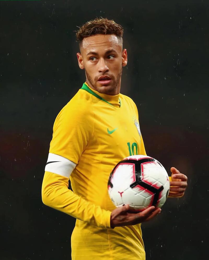 罗马诺：拉莫斯仍想参加世界杯，他愿意去意甲球队（罗马诺称拉莫斯仍渴望世界杯，愿加盟意甲球队）