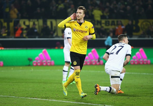 梅西带领迈阿密国际赢得美职联总冠军，实现越级登顶，展现超强实力。（梅西率领迈阿密国际问鼎美职联，越级封王尽显统治力）