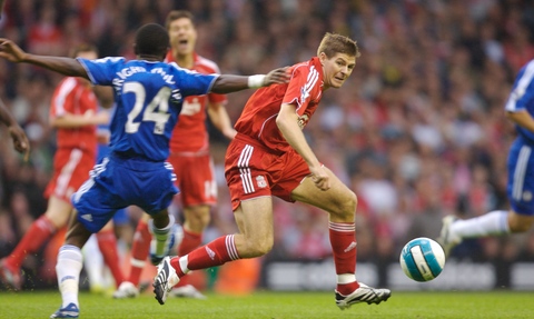 哈登助攻如潮又成球队节奏发动机（哈登妙传频出化身球队节奏引擎）